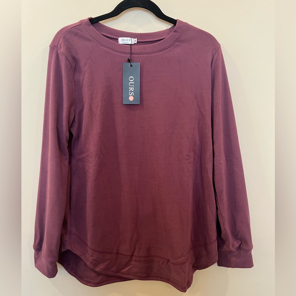 OURS long‎ sleeve sweatshirt top women’s M  a casual activewear lightweight new